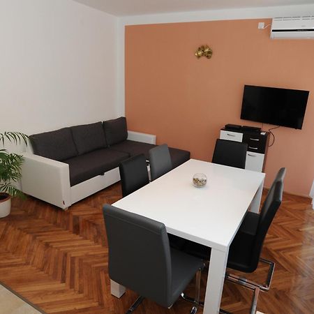 Voshta 2 Bedroom Apartment ザダル 部屋 写真